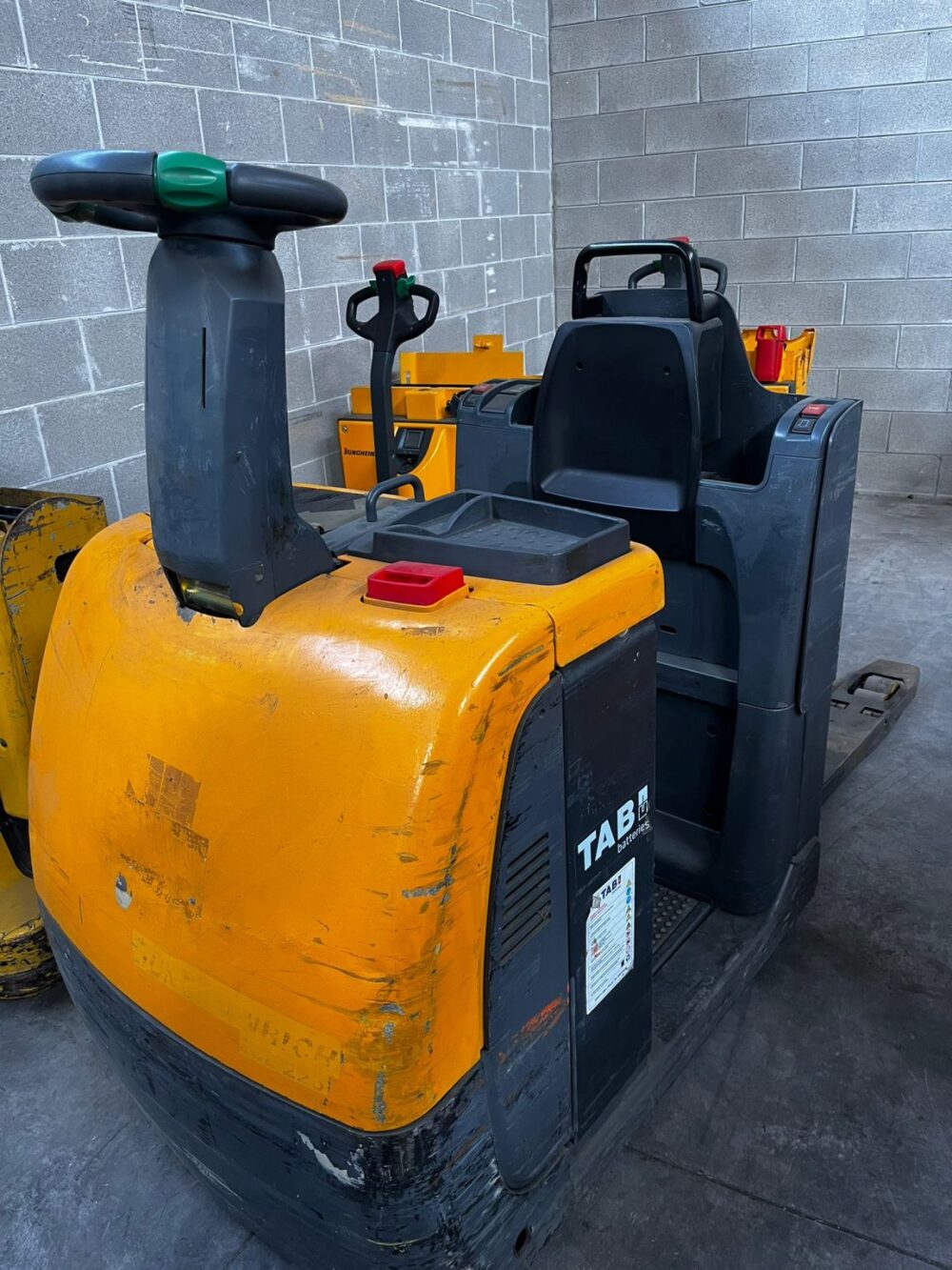 JUNGHEINRICH ECE 225